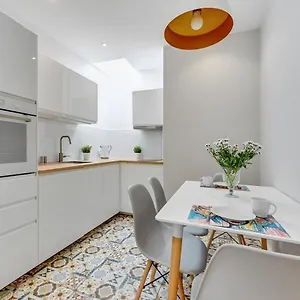 orion-apartment-nearby-monte-cassino-street.sopothotels.com/