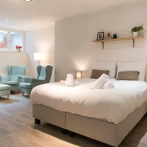 Apartment Clean And Modern Nassau Canal
